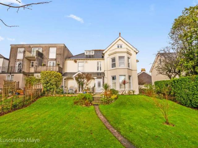 Apartment for sale in Strode, Devon
