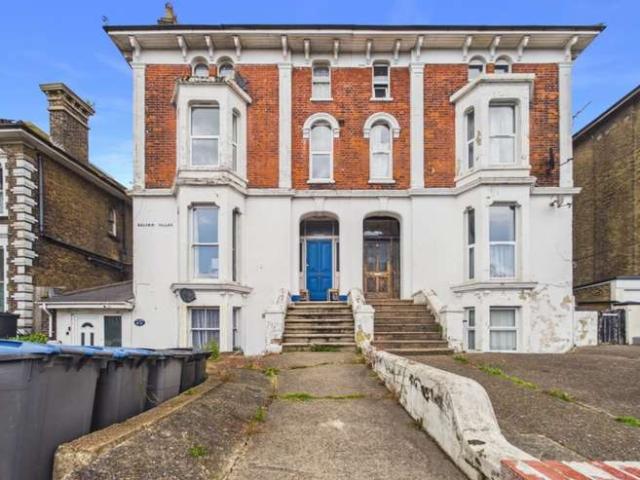 Apartment for sale in Tower Hamlets, Ash