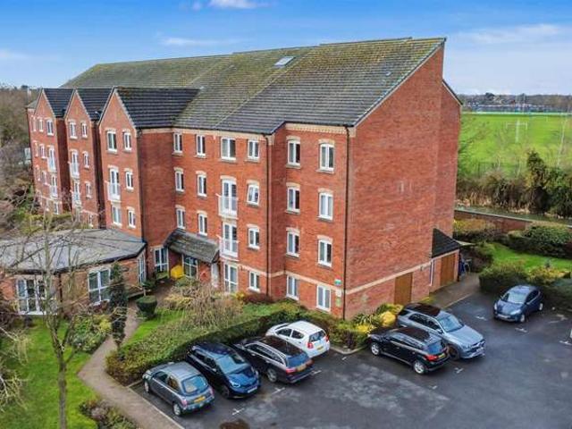 Apartment for sale in Caldermill, East Midlands