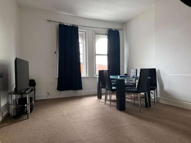 Apartment for sale in Hythe, Fordham Heath
