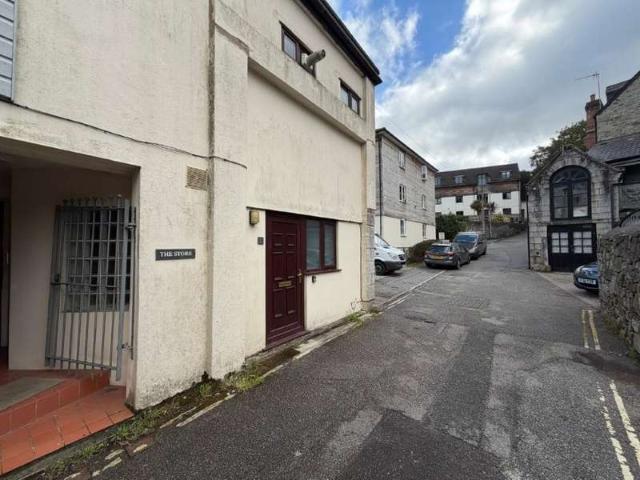 Apartment for sale in Penryn, Cornwall