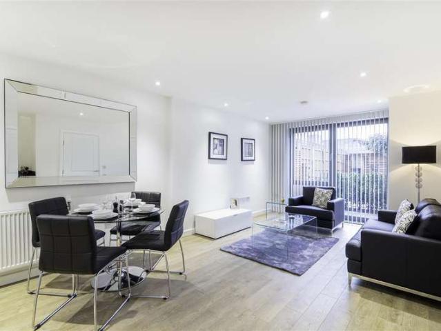 Apartment for sale in London Borough of Lambeth, Greater London
