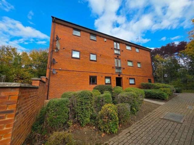Apartment for sale in Emerson Valley, Milton Keynes