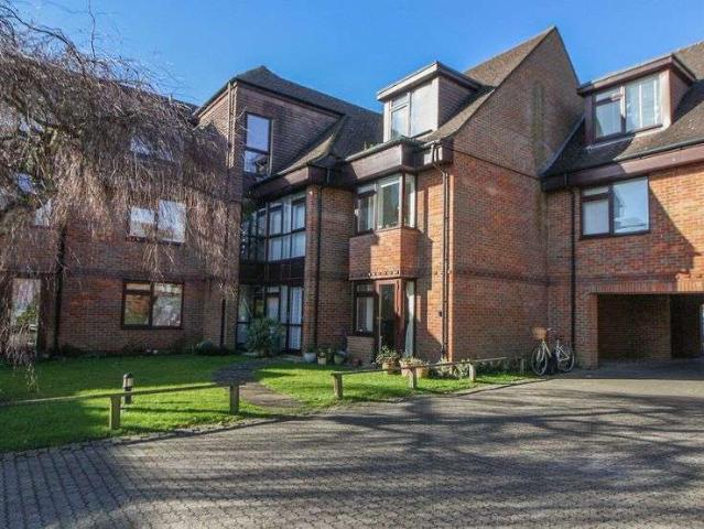 Apartment for sale in Lunnon, Buckinghamshire