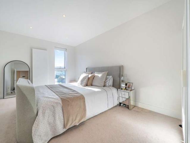 Apartment for sale in North Cray, Greater London