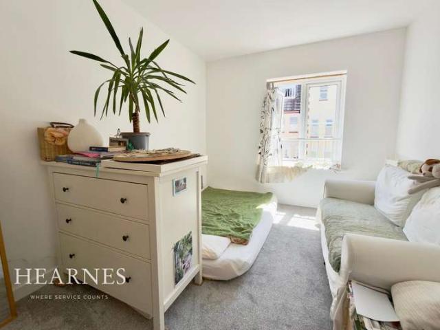 Apartment for sale in West Cliff, Bournemouth