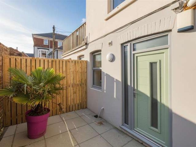 Apartment for sale in Greenbank, Mount Wise