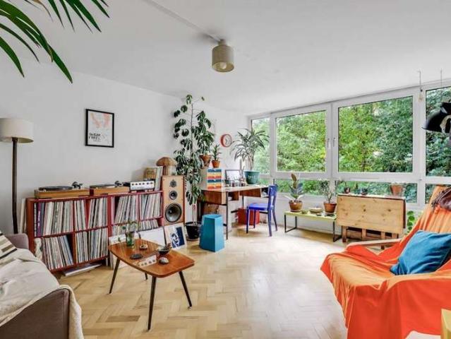 Apartment for sale in London Borough of Croydon, South Norwood
