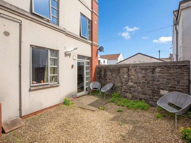 Apartment for sale in Pigsty Hill, Feckenham