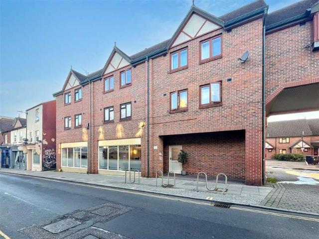 Apartment for sale in New Catton, East Bank