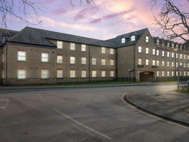 Apartment for sale in Kings Hill, Colliers End