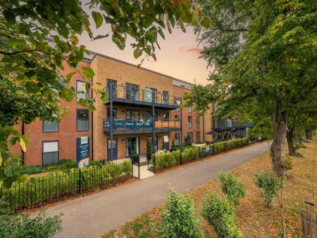 Apartment for sale in Chichester, Littlecote