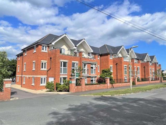 Apartment for sale in Hythe and Dibden, Ashurst Bridge