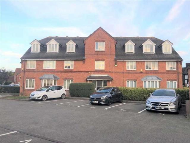 Apartment for sale in Ardleigh Green, Greater London