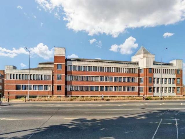 Apartment for sale in Lakenham, East Bank