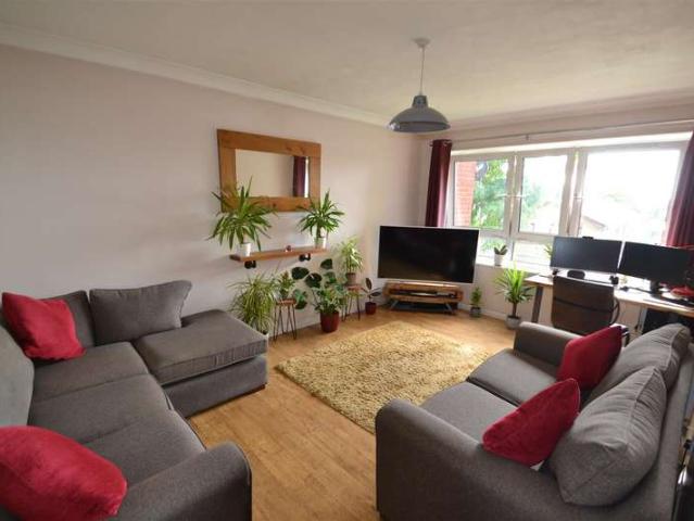 Apartment for sale in Dagenham, Becontree