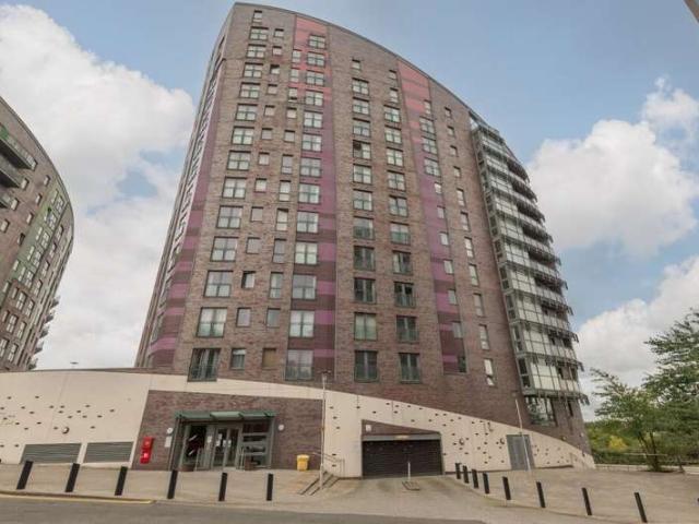 Apartment for sale in Richmond Hill, West Yorkshire