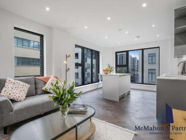 Apartment for sale in Aldgate, Greater London