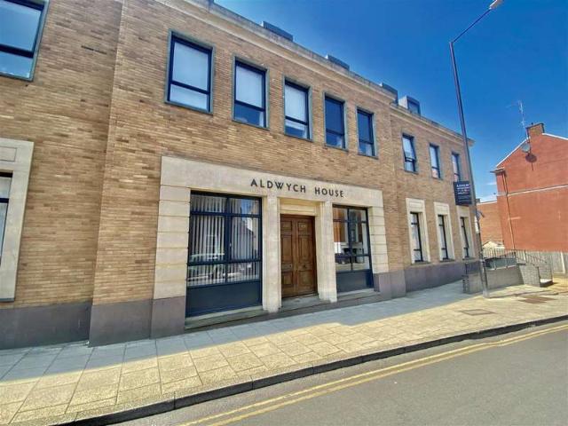 Apartment for sale in Heigham Grove, Norwich