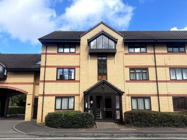 Apartment for sale in New Langford, Evershot