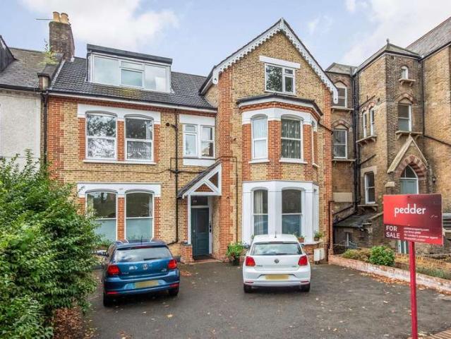 Apartment for sale in Tulse Hill, Greater London