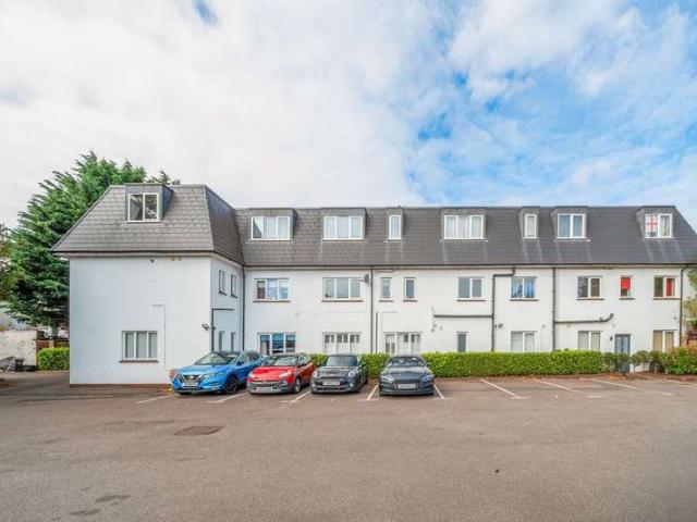 Apartment for sale in Iver