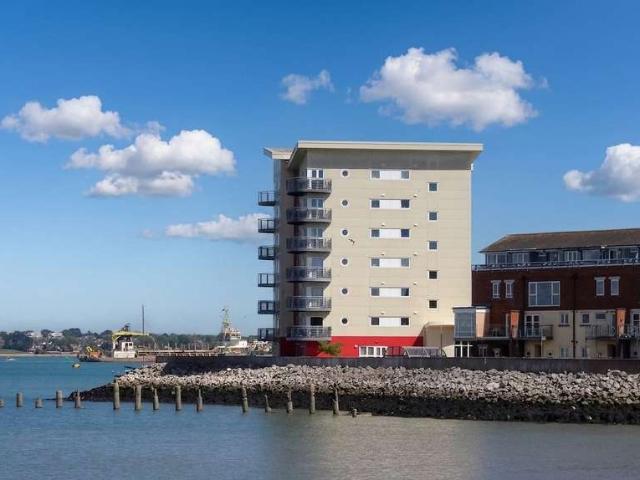 Apartment for sale in Langdown, New Forest