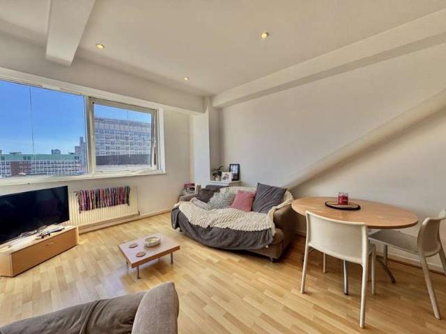 Apartment for sale in City Centre, Georgia