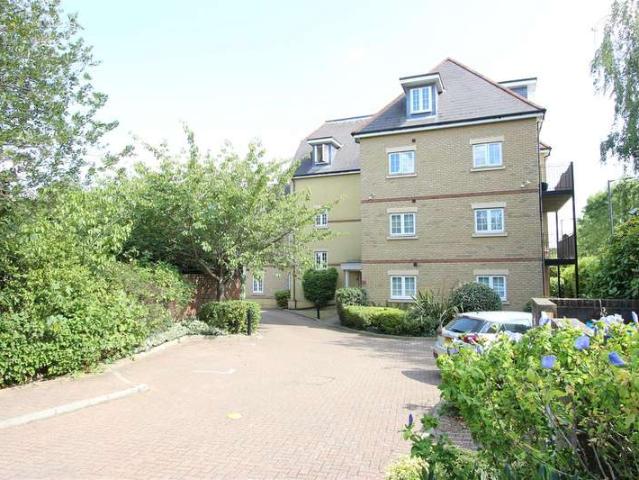 Apartment for sale in Edmonton, Greater London
