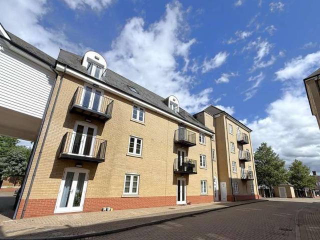 Apartment for sale in Hythe, Fordham Heath