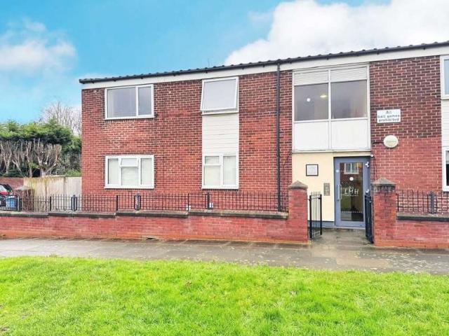 Flat for sale in Knotty Ash, Calderstones