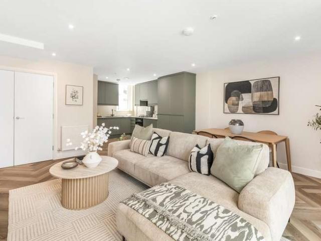 Apartment for sale in London Borough of Lewisham, Lower Sydenham