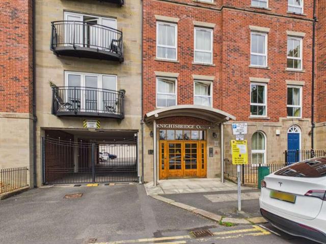 Apartment for sale in Centre Park, Warrington