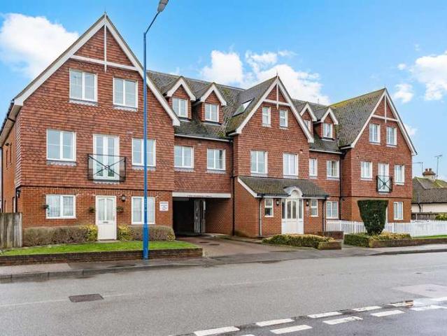 Apartment for sale in South Tankerton, Whitstable