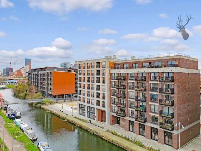 Apartment for sale in Old Ford, Bow