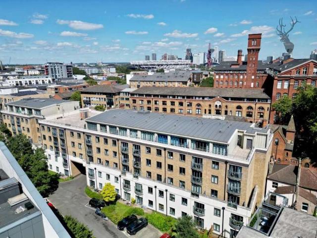 Apartment for sale in Old Ford, Bow