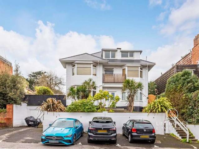 Apartment for sale in Upper Parkstone, Poole
