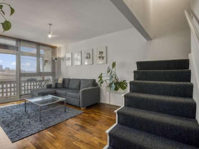 Apartment for sale in Barnsbury, Greater London