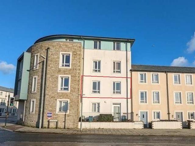 Apartment for sale in Roseworthy, Cornwall