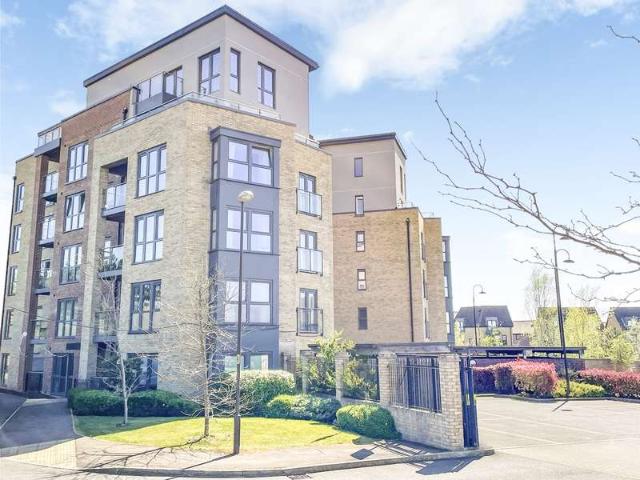 Apartment for sale in Monkston Park, Milton Keynes