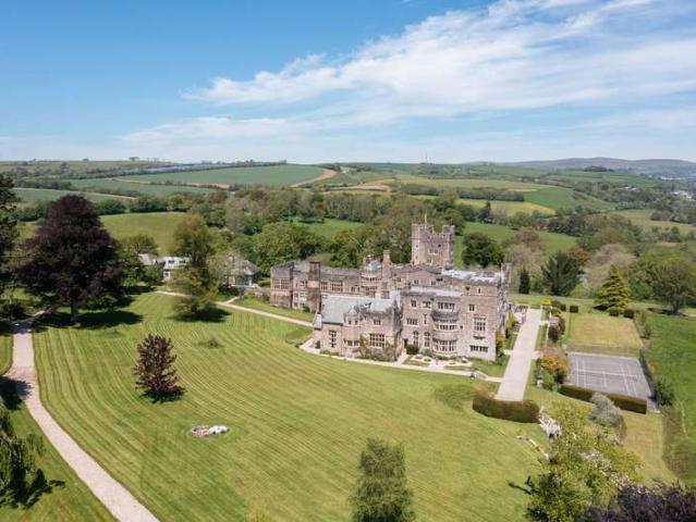 Apartment for sale in Strode, Devon