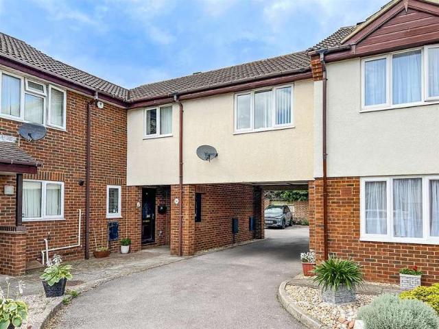 Apartment for sale in Fareham, Hampshire