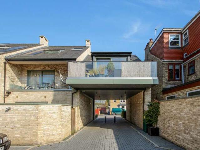 Apartment for sale in Arbury, Cambridgeshire