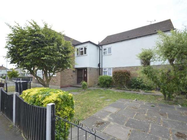 Apartment for sale in Thames View, Greater London
