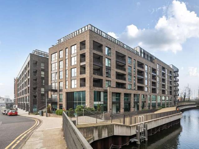 Apartment for sale in Stratford Marsh, Greater London