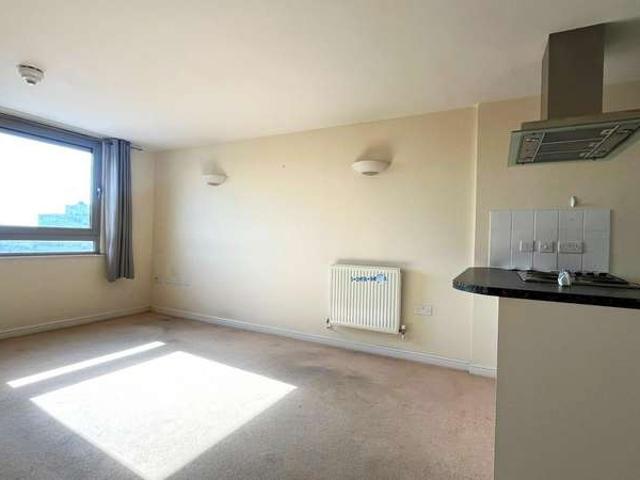 Apartment for sale in Greater London