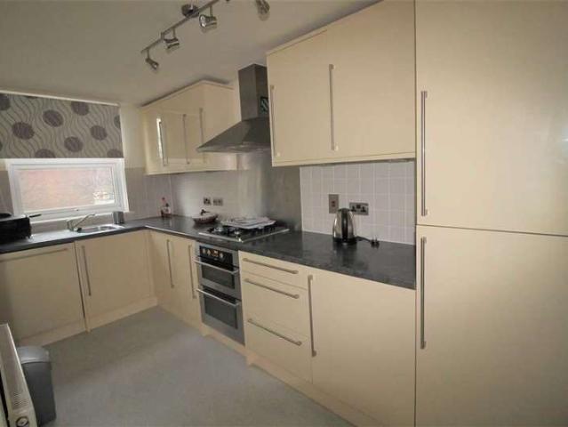 Apartment for sale in Romford, Harold Hill
