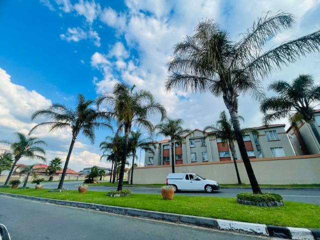 Apartment for sale in Vosloorus, Gauteng