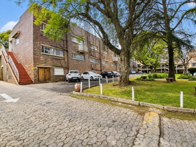 Apartment for sale in Vosloorus, Gauteng