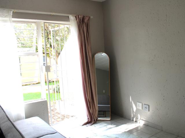 Apartment for sale in Nooitgedacht, Gauteng